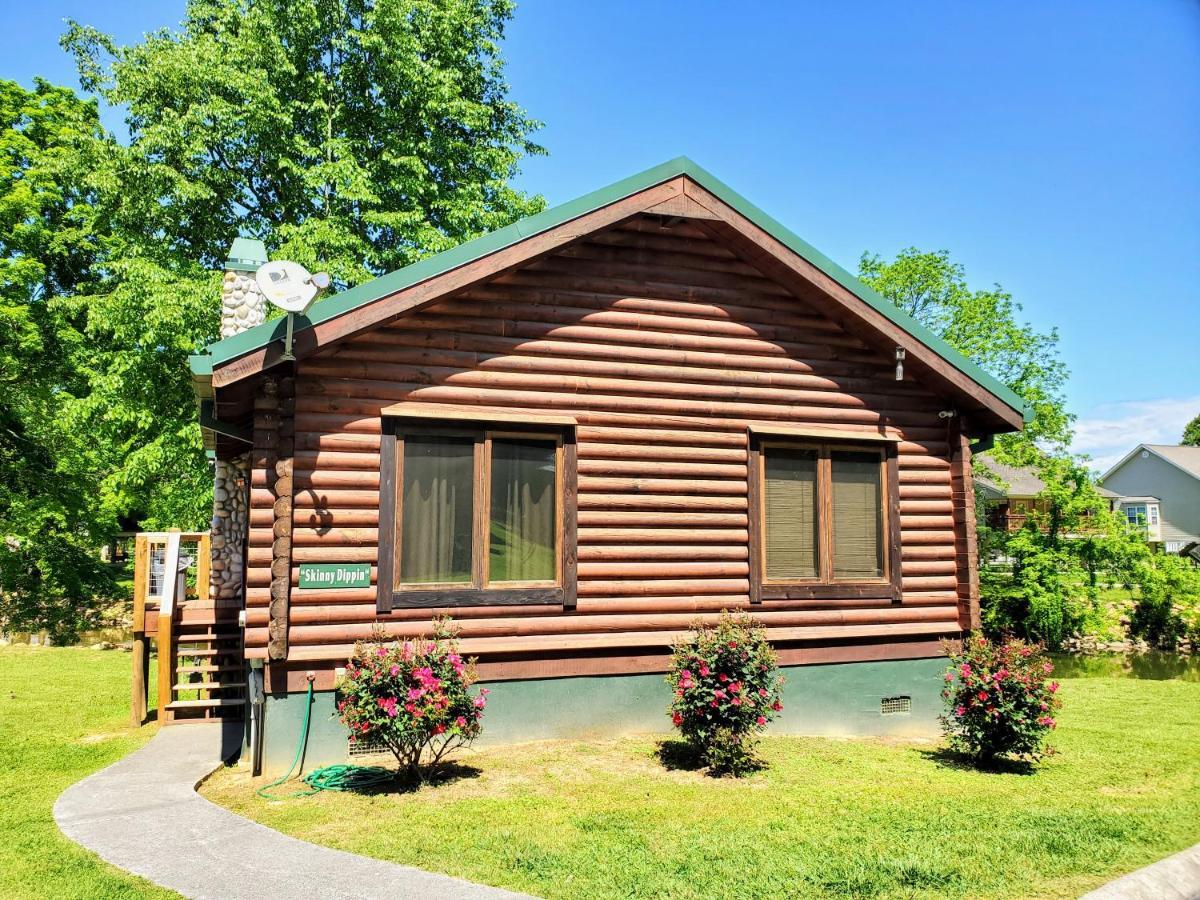 Skinny Dippin'-River Front- Free Tickets-Dog Friendly-Sleeps 6 بيدجن فورج المظهر الخارجي الصورة
